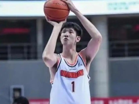 正式离队？广东悍将或交易，大前锋，身体劲爆，已失去杜锋信赖