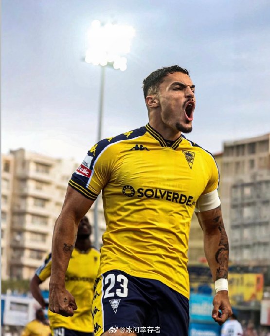 阿尔瓦罗的技术特点和身体素质能否适应中超和亚冠的比赛强度？