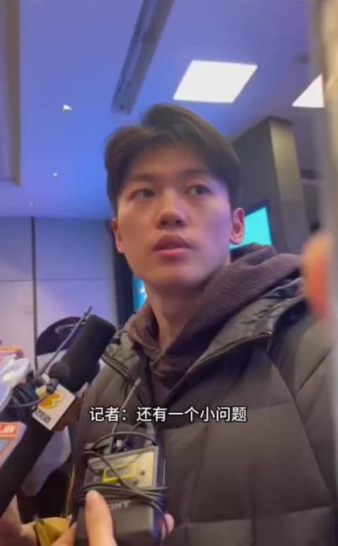 游泳冠军汪顺最爱宁波海鲜年夜饭，笑称压岁钱被爸妈存着