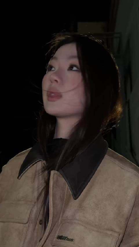 单依纯演唱《假如我们还爱着》，李宇春电台推荐