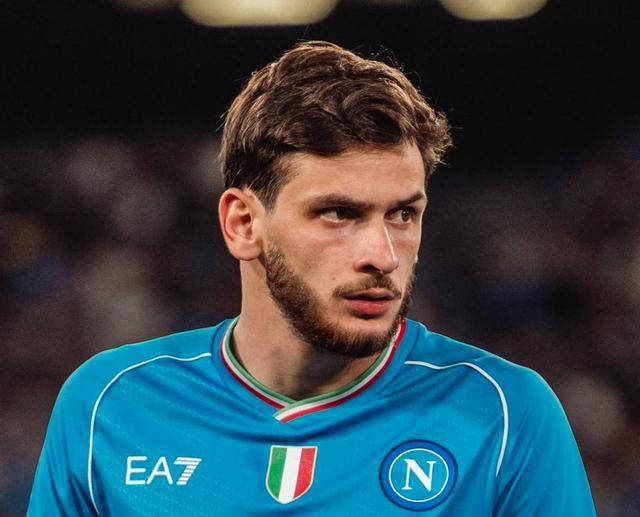 克瓦拉茨赫利亚即将转会,大巴黎报价吸引力十足_那不勒斯_孔蒂_球员