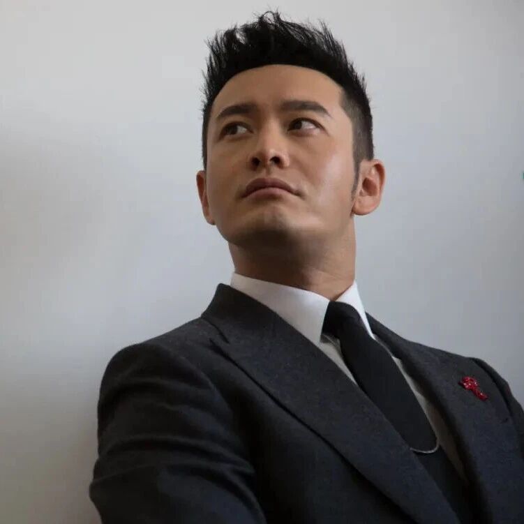 黄晓明包了50场！公开力挺杨幂、刘诗诗、沈腾、吴京、易烊千玺、朱一龙、王鹤棣……