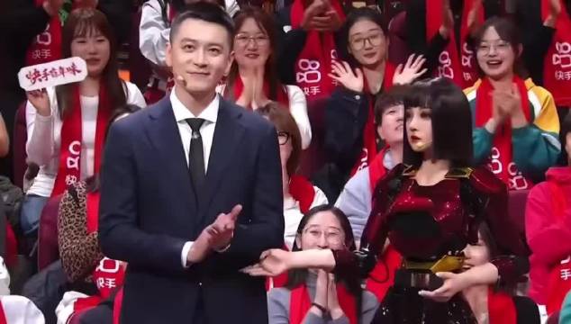 杨鸣是真的帅！这个机器人真的是句句扎心啊！