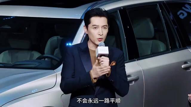 胡歌同时出演冯小刚张艺谋新片，26年对决雷佳音搭档刘浩存