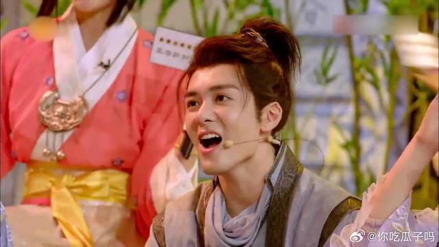 曾舜晞杨超越获得五分，曾舜晞全部分给杨超越，大哥慕了