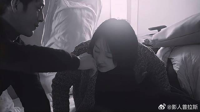 姑娘最讨厌抽烟味，如今自己却拿起烟，井柏然秒懂