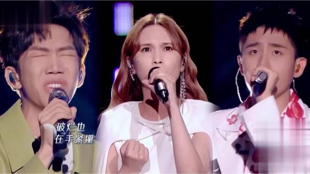 杨丞琳、焦迈奇、邓见超合唱《小半》