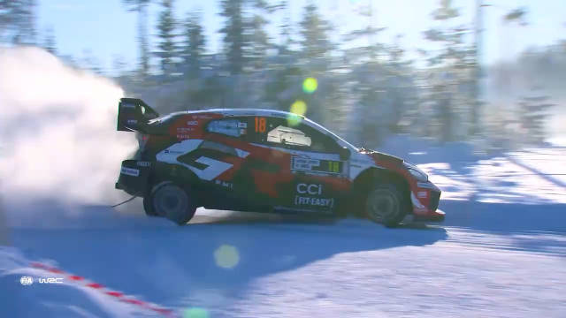 埃文斯领先13.3秒进瑞典拉力赛决赛，丰田包揽前三