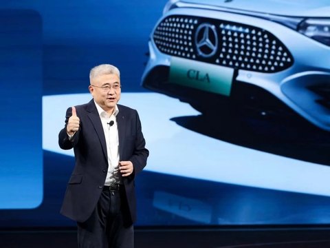 奔驰也顶不住了！中国区业绩崩盘，首位中国籍CEO黯然离任！