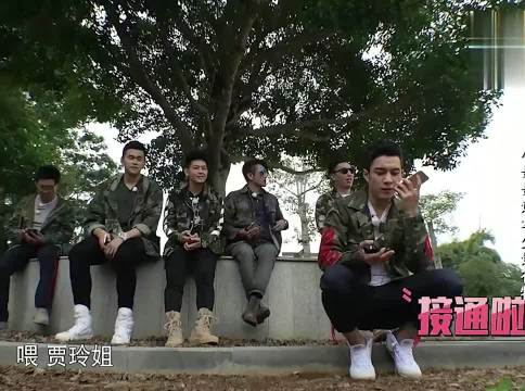 韩东君打电话问贾玲要狗 贾玲：我去抢一只给