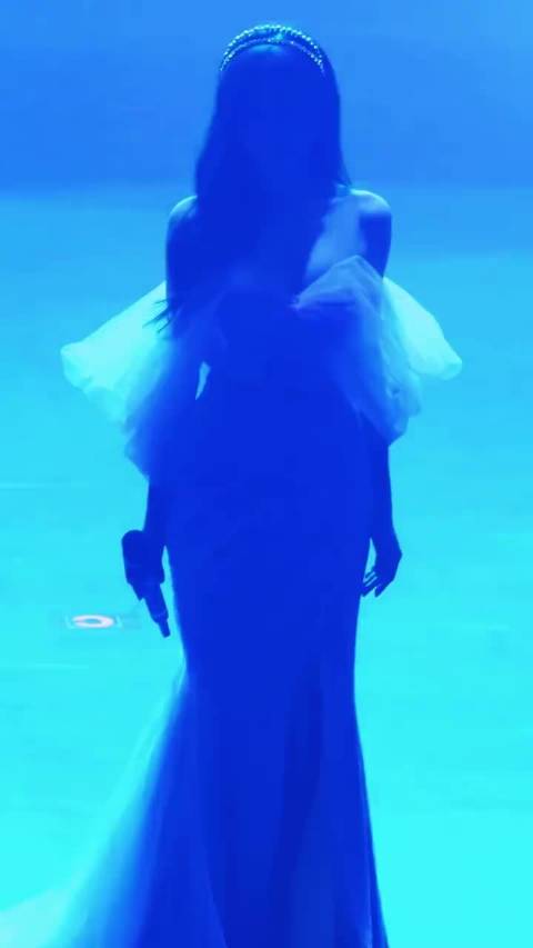 王心凌的身材也太低调了吧，居然这么️