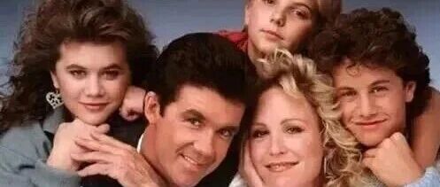 《成长的烦恼》重回中国荧幕，那是一个没有“斩杀线”的美国！