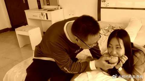 这是奶茶般的爱情，因倔强分手 《后来的我们》才懂了什么是爱