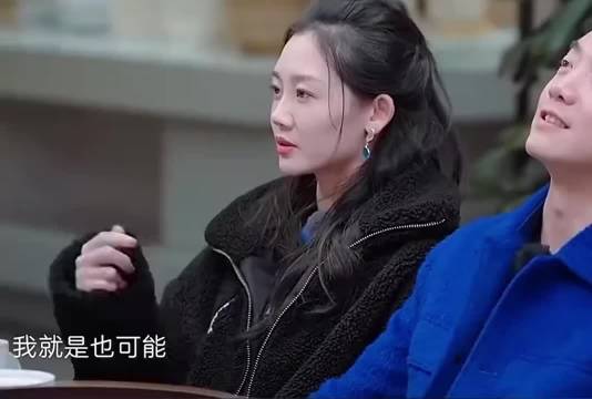 苗苗从小缺少关爱，常觉得自己不配被爱