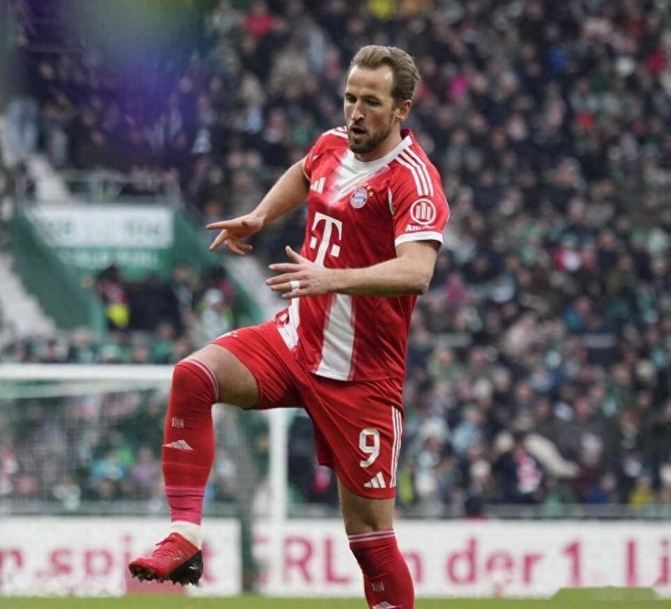 3-0!凯恩22战26球，姆巴佩望尘莫及，豪取三连胜，拜仁强势领跑_比赛_进球_云达不莱梅