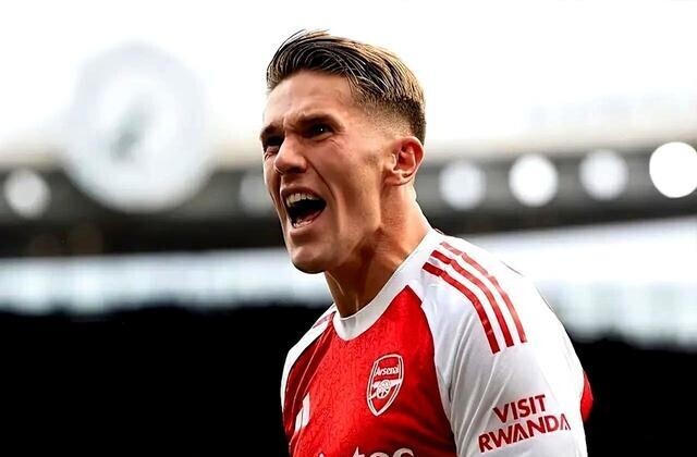 阿森纳这个中锋约克雷斯,真有点意思。