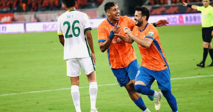 中超16队外援情况，泰山队等10队五外援齐整，两队全员更换