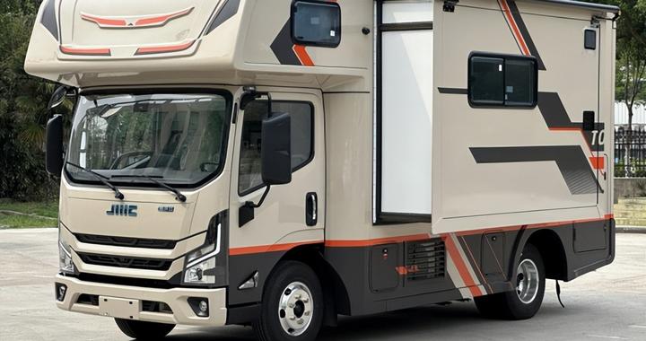 3月26日郑州房车展：拓锐斯特绿程5号，移动小家，满载欢喜