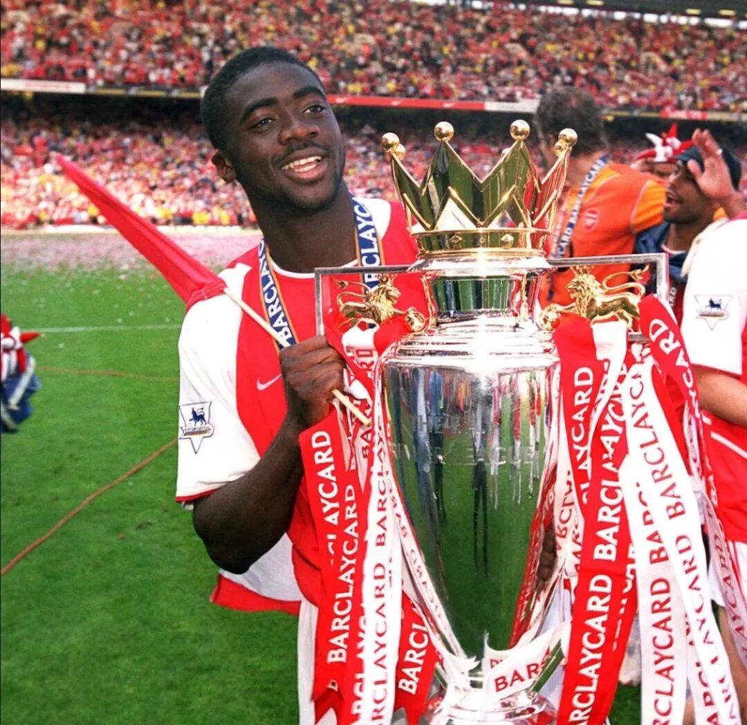 法尔克:阿森纳正考虑今夏免签格雷茨卡!萨利巴、道曼已恢复正常训练!恩瓦内里替补未登场!