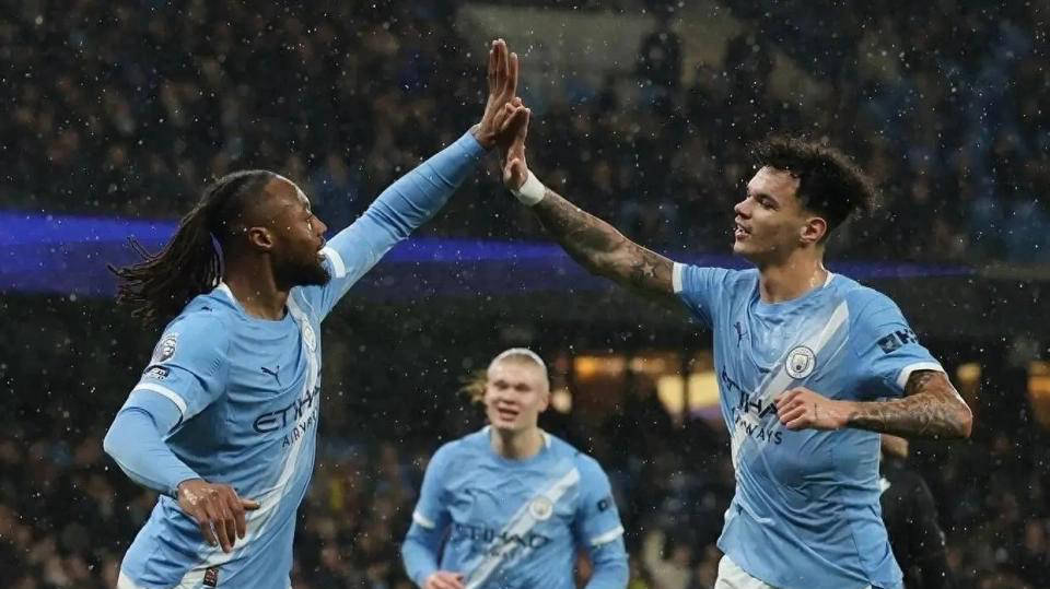 曼城半场轰进3球轻取富勒姆 仅差3分紧追阿森纳 施压引爆英超争冠悬念_福登_利物浦