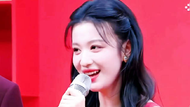 王楚然春晚说家乡话引热议