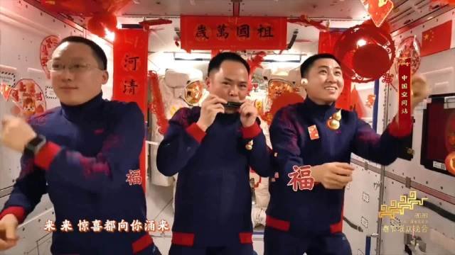 但是梁家辉真的是硬帅啊， 法拉利老了还是法拉利