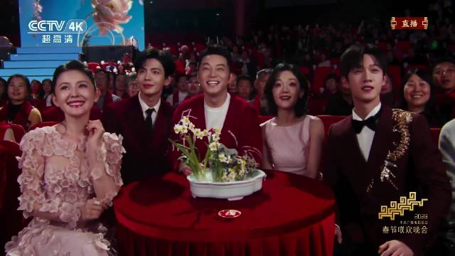 宁理胡兵等12位明星献唱《贺花神》，北京爱乐合唱团助阵春晚