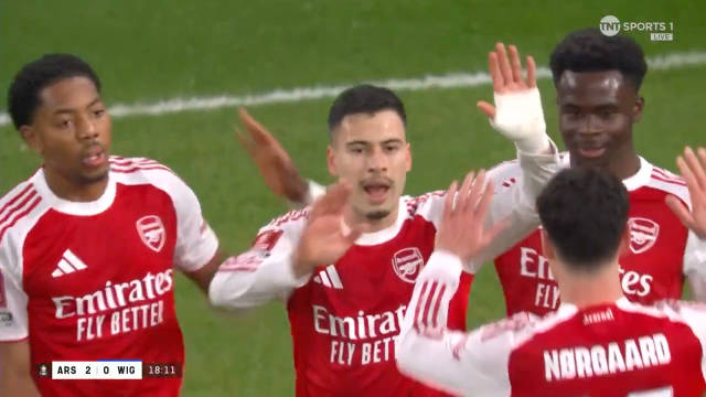 埃泽再送助攻马丁内利！2-0 埃泽：还有谁姓马