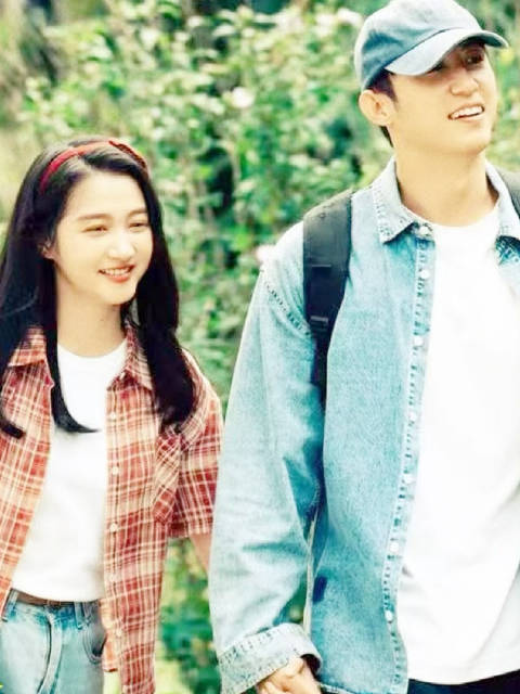 毛不易献唱岁月有情时主题曲，黄景瑜关晓彤演绎甜蜜爱情