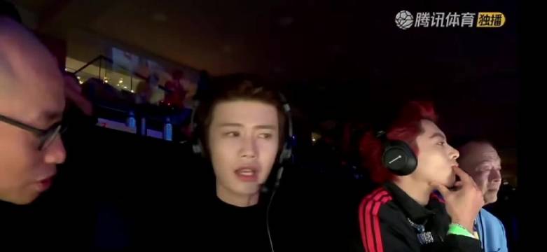 任嘉伦nba相声式解说，一场解说下来逗哏 捧哏的都有，专业又生动