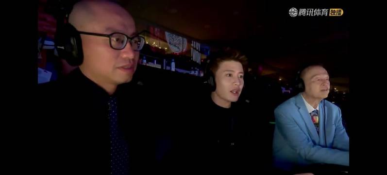 网友熬夜看NBA自嘲睡眠不足致智商下降