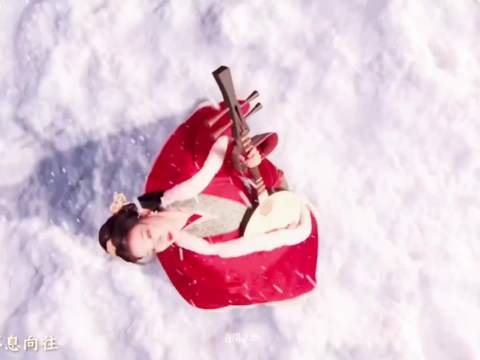 秦岚李沁王楚然亮相央妈直播，王楚然无滤镜颜值引热议