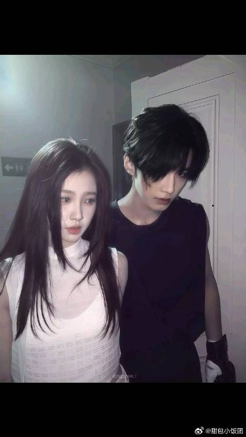 朝为日，暮为月，日月同辉，朝朝暮暮，永不分离