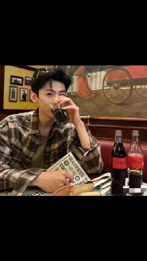 白敬亭未指控宋轶粉丝，呼吁抵制网络暴力