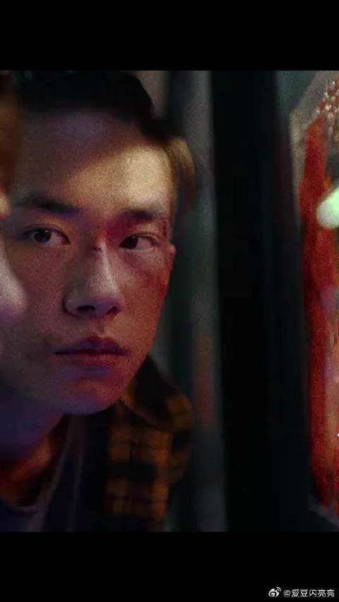 你保护世界，我保护你