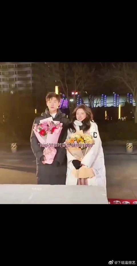 “我将永远主观偏向你，你可以随时向我确认爱”