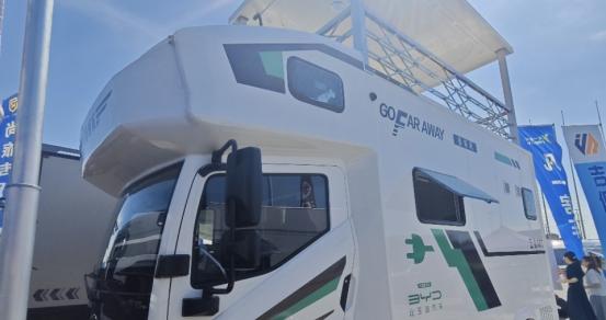 3月26日郑州房车展：比亚迪T5升顶大额头房车逐梦山海，以顶为阁