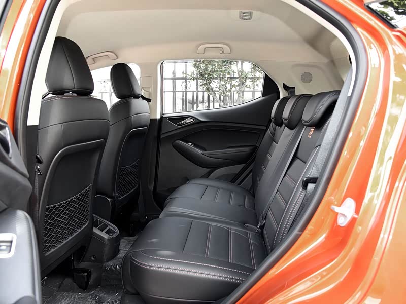 10万元左右家用轿车推荐吗