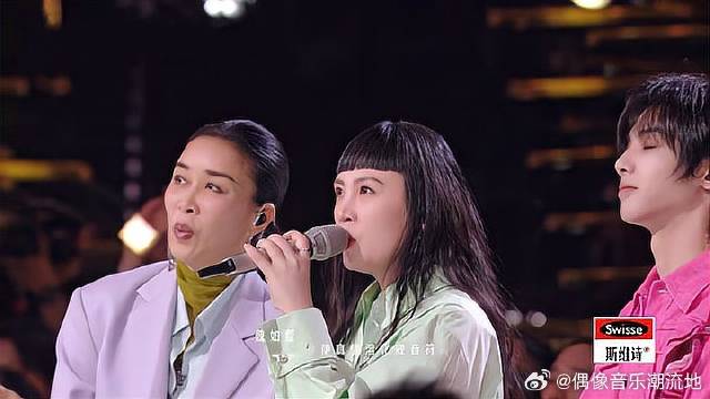 那英华晨宇深情合唱，怎料究极大佬登场，碾压所有人！