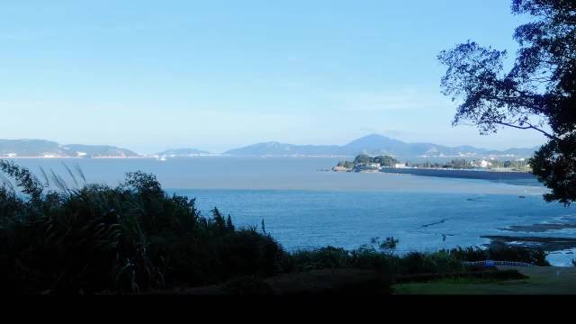 东港塘头村绿树海风慢生活成诗画