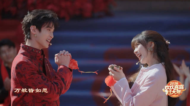 Cecilia宋妍霏 在会理唱响《春风十里报新年》