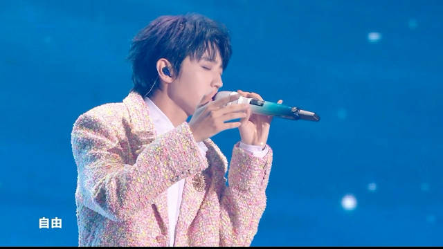 “不知道不明了不想要 为什么 我的心 明明是想靠近 却孤单到黎明 ” 一起来听