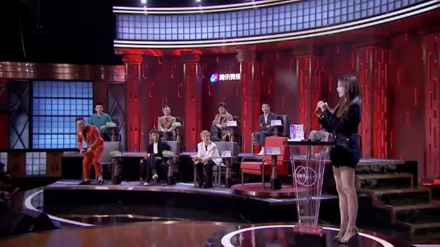 杨超越不演戏说脱口秀，调侃上台众星太狠，脸都吓白！