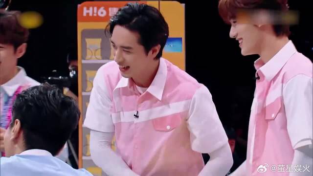 杨迪大意了，本以为能轻松赢掉比赛，结果却被泼惨了！