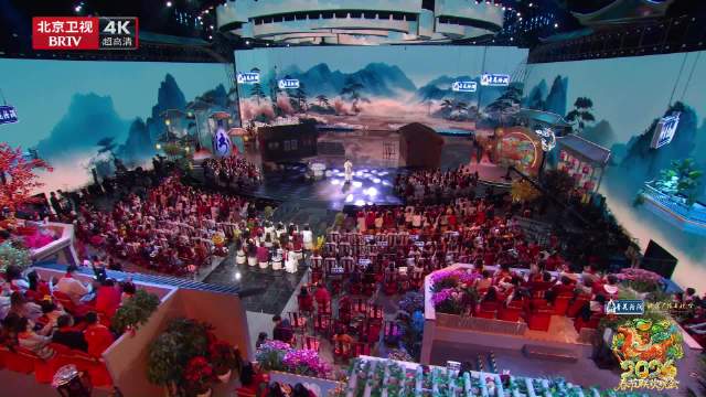 范明蔡国庆等演绎塞翁失马反诈故事，北京台春晚反转不断