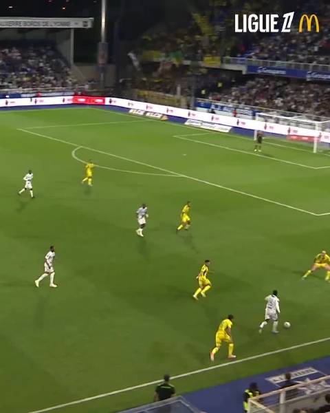 时隔280天，加埃唐·佩兰再次在法甲赛场取得进球！ 欧塞尔➡️里尔