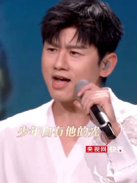 张杰回应7上春晚：驭风而行，奔腾向前！