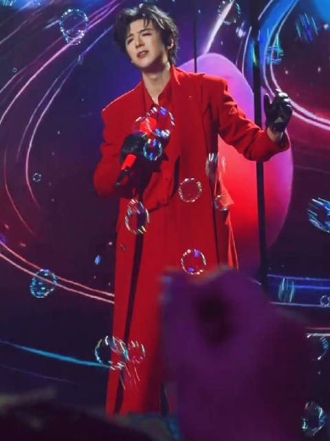 刘宇宁真的很会唱 宁的舞台可以看亿遍太好听了