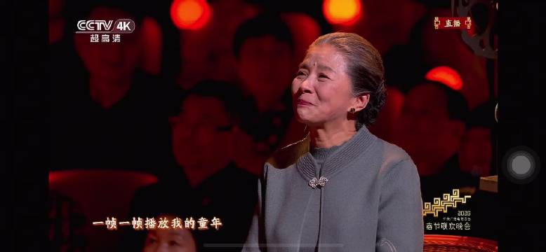 哈哈哈黄子弘凡今年继承了邓超的显眼包，邓超今年反倒深情了