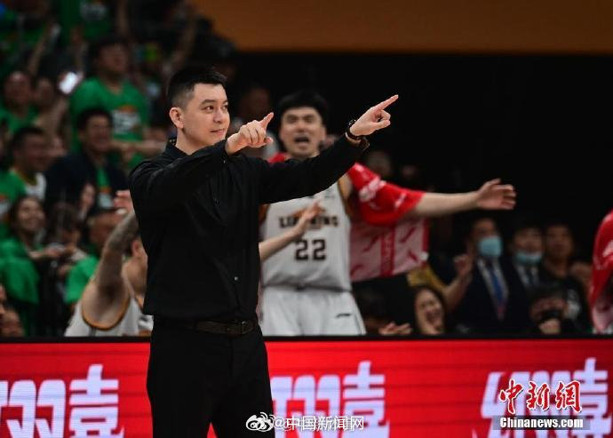 前辽宁队主帅杨鸣为何也出现在拜年视频中，他说了什么？